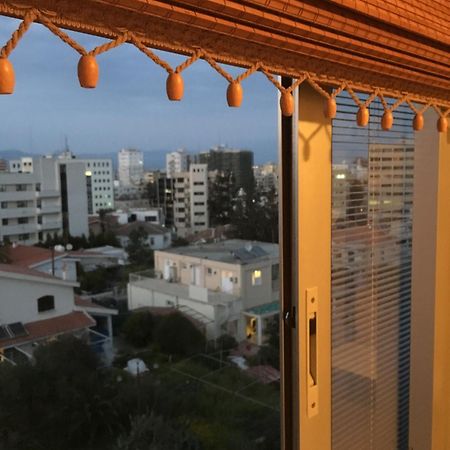 Mini Art House Apartment Nikosia Bagian luar foto