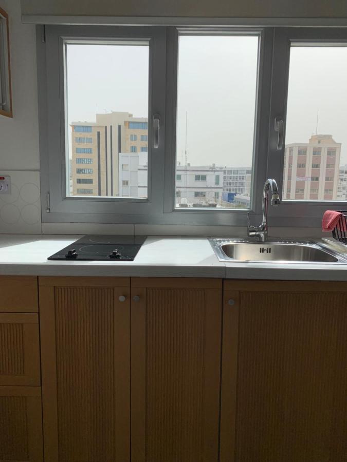 Mini Art House Apartment Nikosia Bagian luar foto