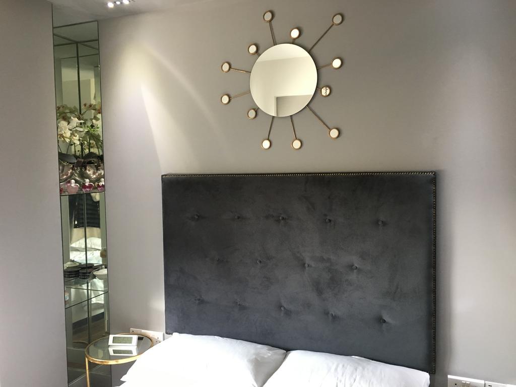 Mini Art House Apartment Nikosia Bagian luar foto